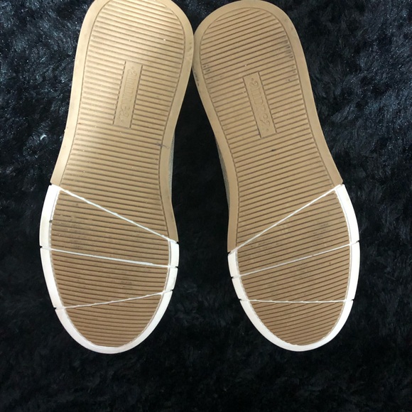 Andrea Shoes Sz 7 - Picture 13 of 14